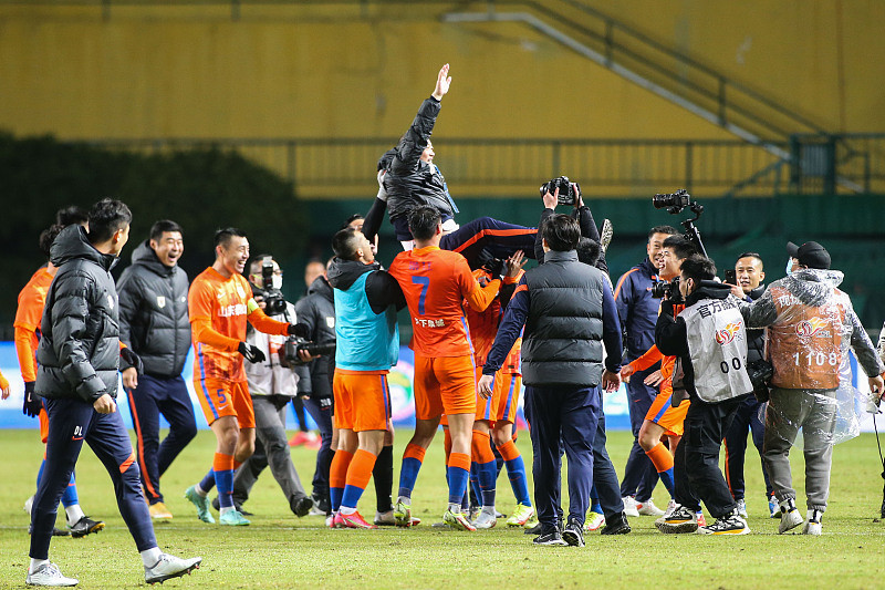 金州勇士迎中超关键赛，赛前绝杀压哨，球迷炸锅，控场能力受关注的简单介绍-英雄联盟S15