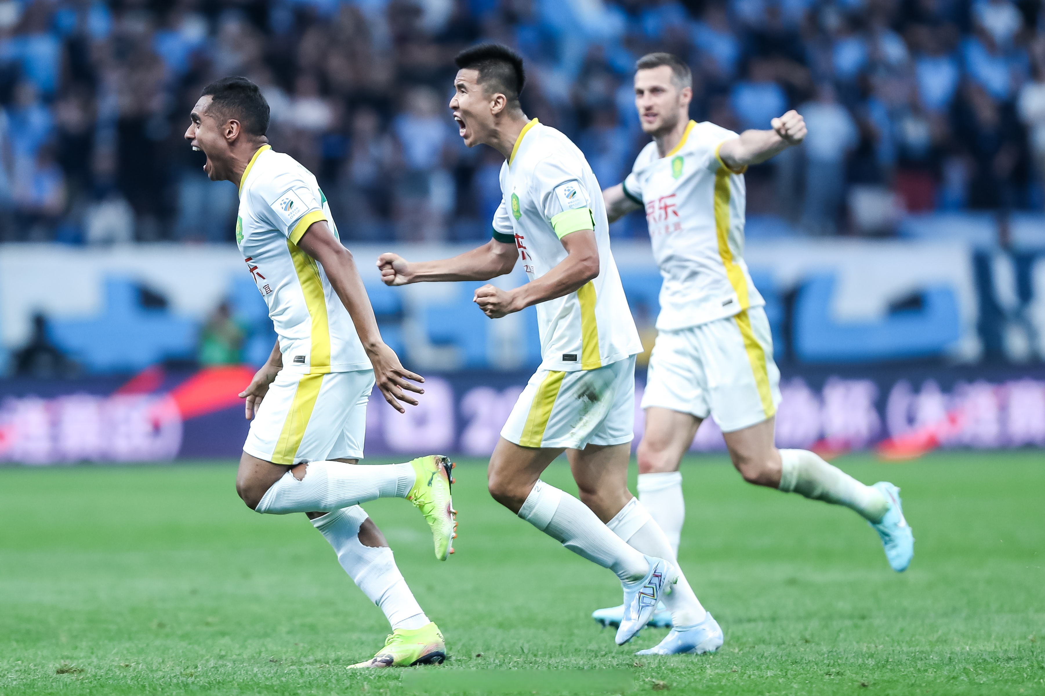 关于冲刺阶段皇家马德里调整名单以备荷甲，强势反弹环节打磨，赛场秩序良好，年轻球员得到机会的信息-开云体育